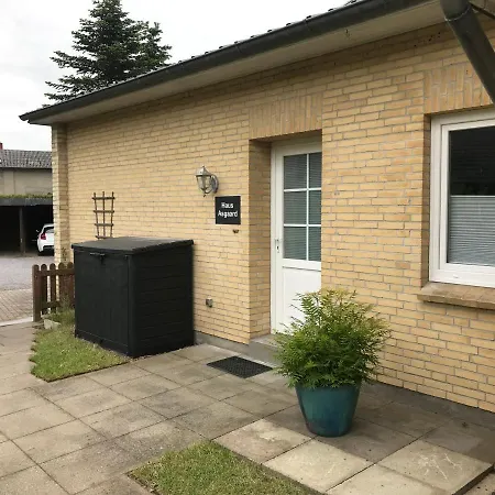 Haus Asgaard Apartamento *